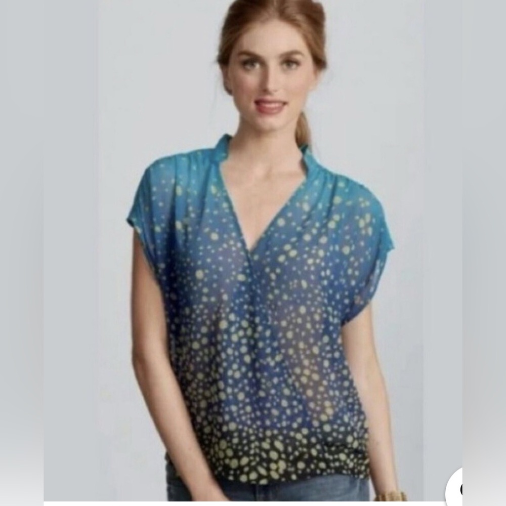 CAbi Women's Sz M Blue Ombre
Spotted Print Semi Sheer Cap Snap closure Faux Wrap - Picture 5 of 15